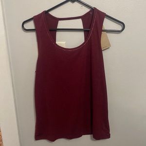 Open back Nike yoga tank